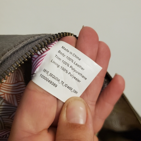 The Sak Crossbody Bag Purse Pebbled Gray Leather Interior Pockets Adjustable - Picture 16 of 16